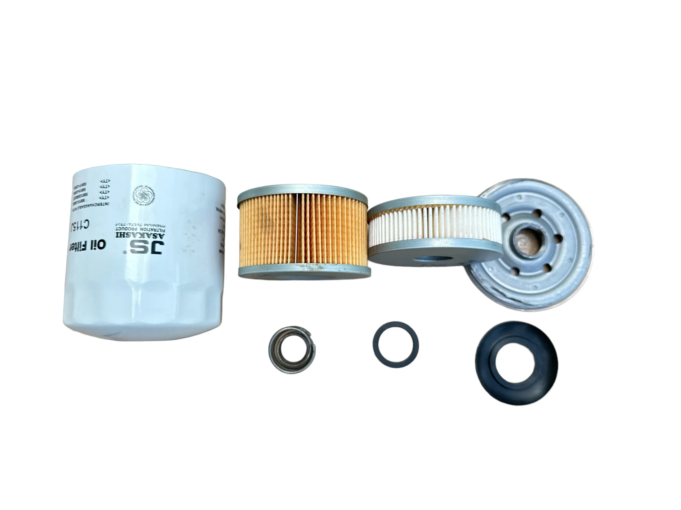 90915-30002 - Oil Filter - JS Asakashi C115J - Cut away.webp