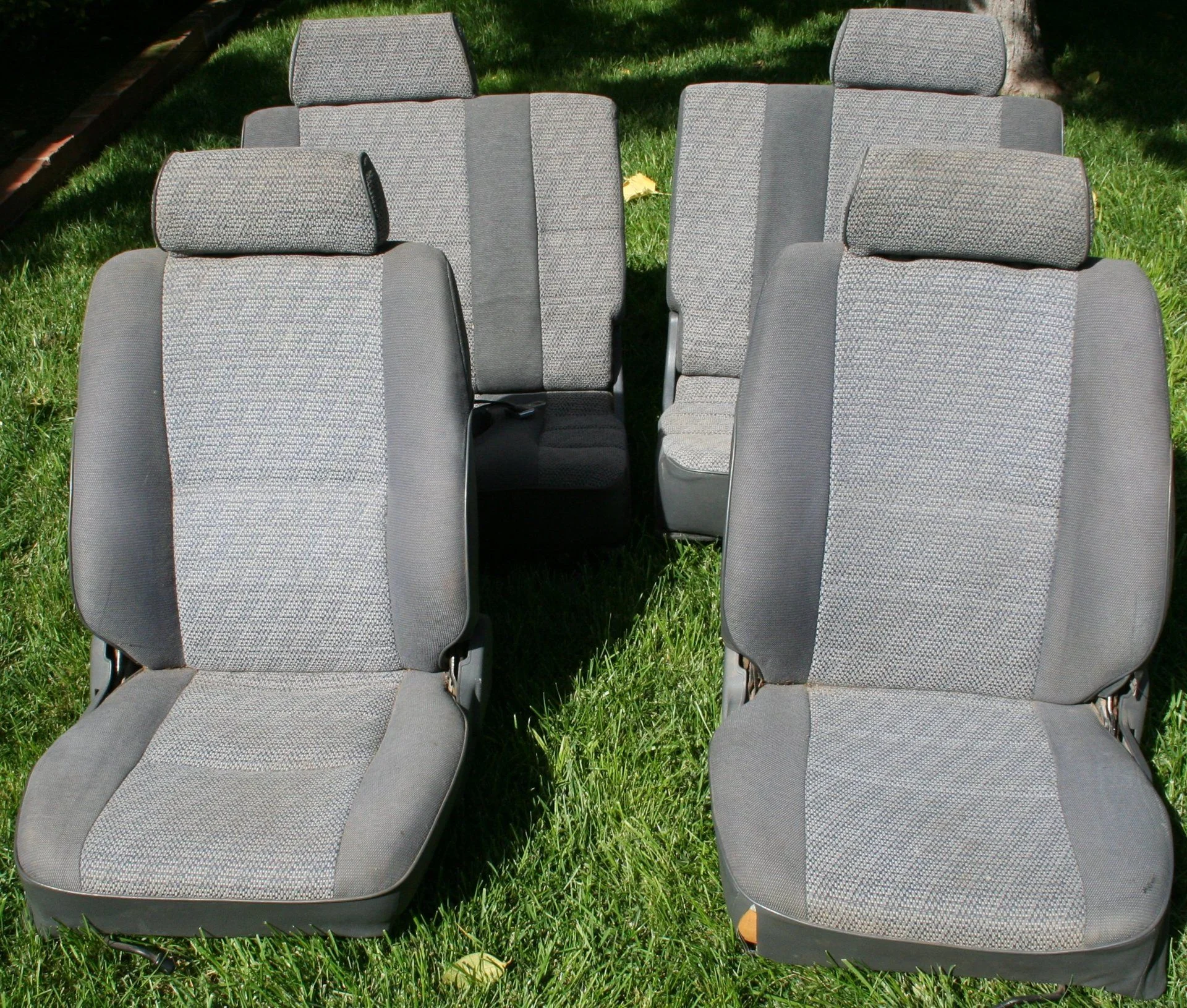 91_Front Seats.webp