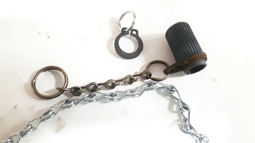 92-Winch-Handle-Cap-Chain.webp