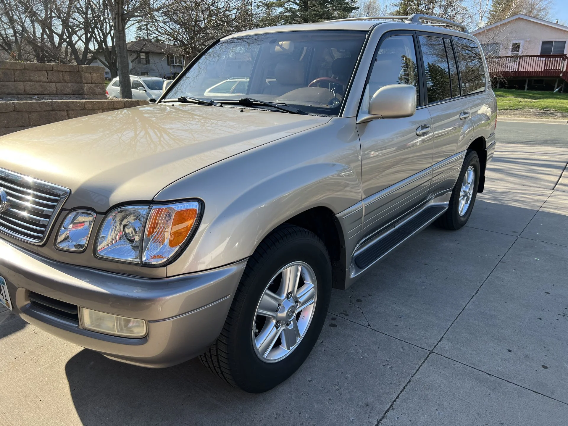 1999 Lexus Lx470 394k miles located in Minnesota