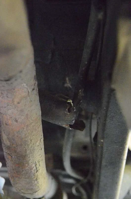 Rear Frame Shock Support Cracked Loose | IH8MUD.com Forum | Toyota ...