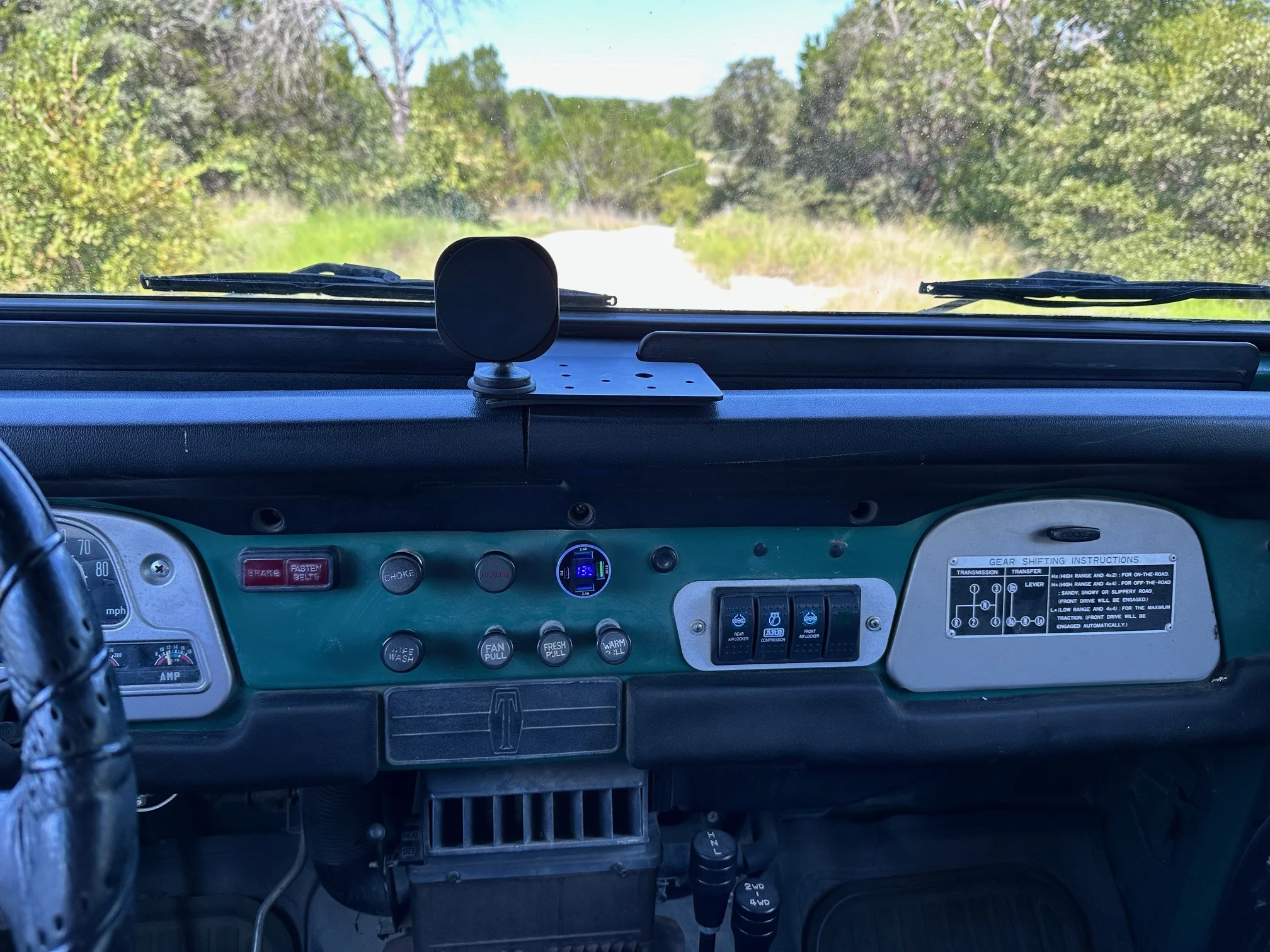 accessory mount 3.webp