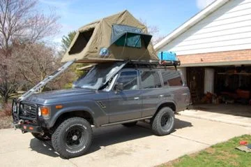 1985 FJ60 with loads of gear
