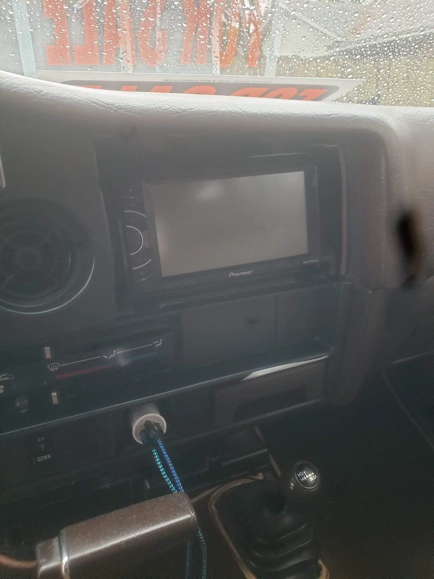 AE81DD64-BD25-4A26-82EC-214999BABB5A.webp