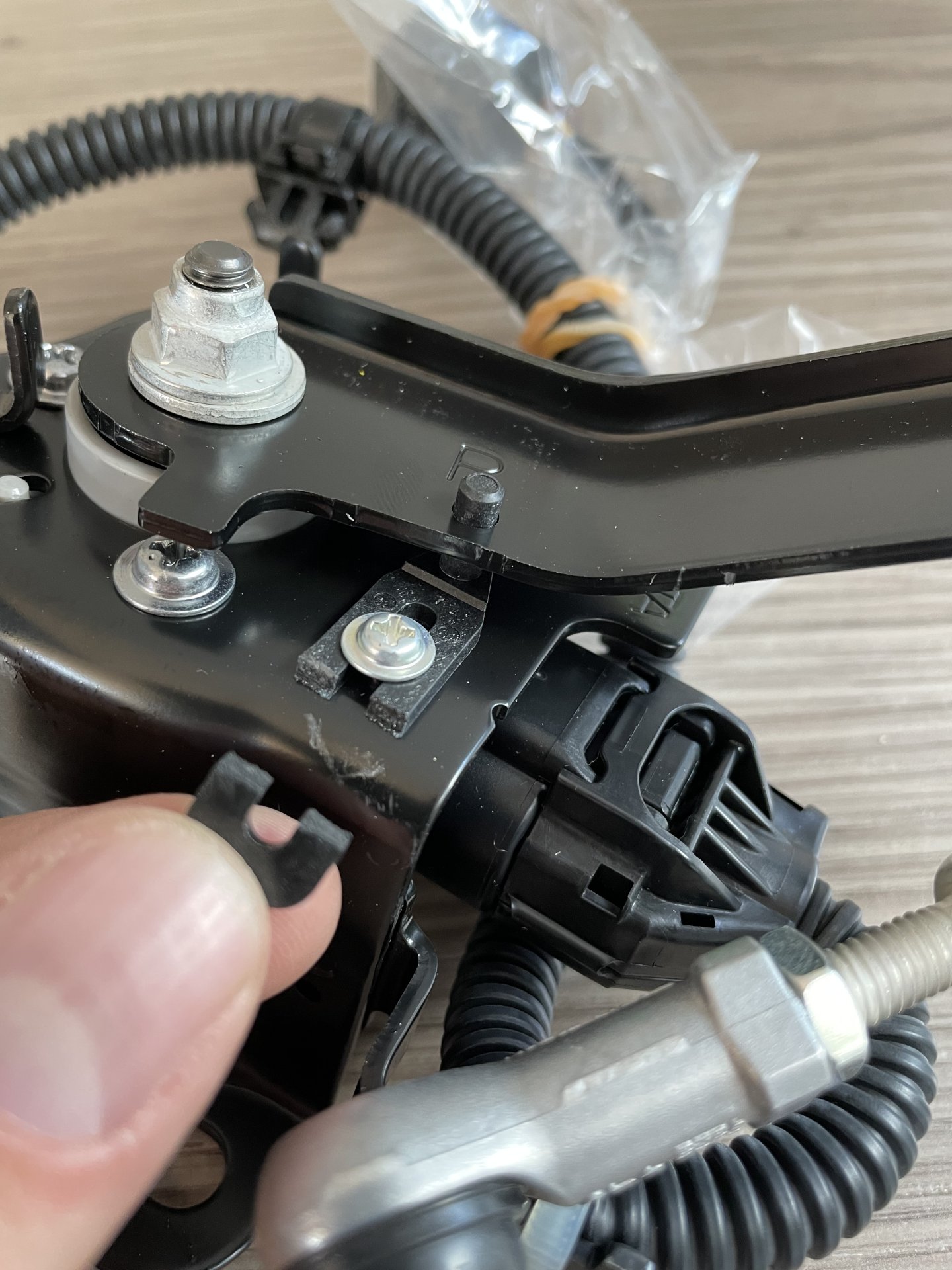AHC - Front Right Height Control Sensor.jpeg