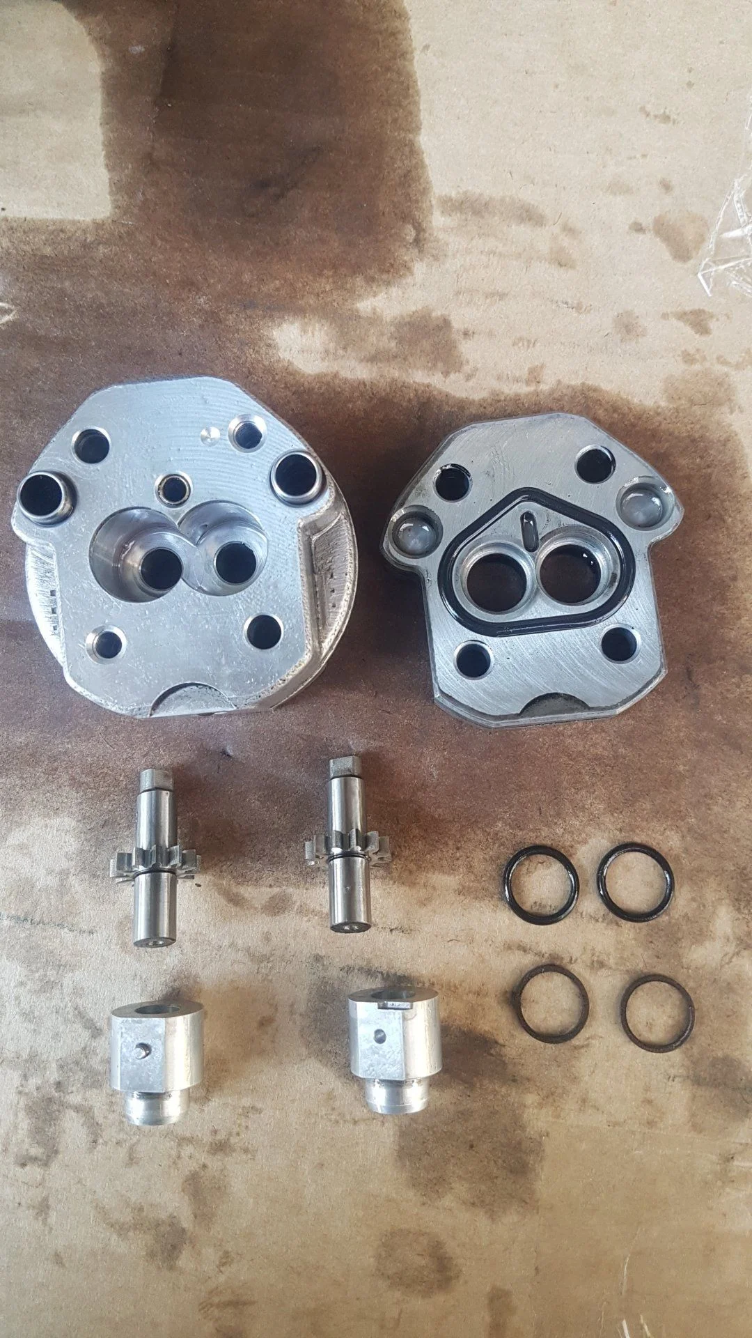 AHC Pump - Disassembled 2.jpg