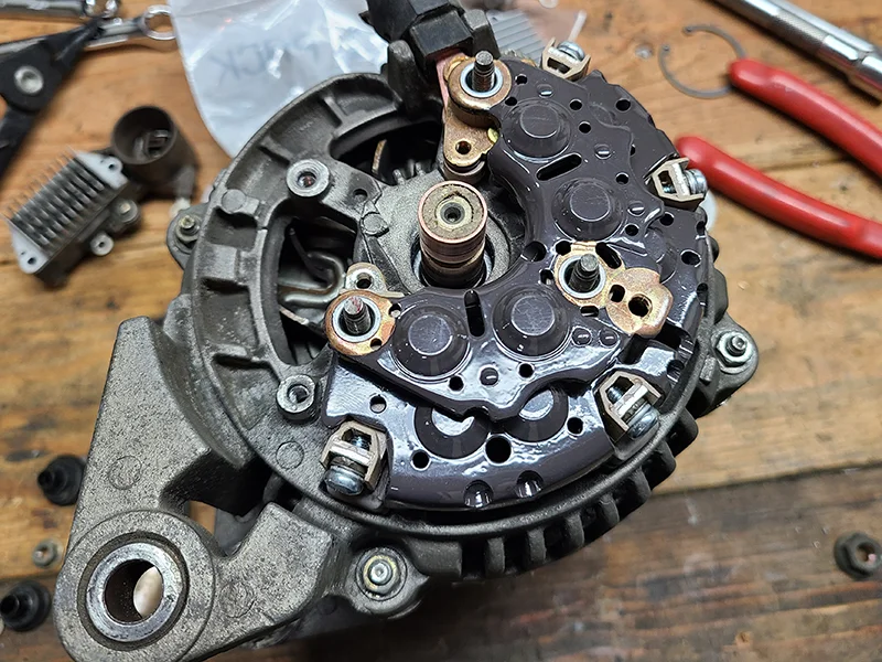 Alternator 10 - Rectifier Installed.jpg