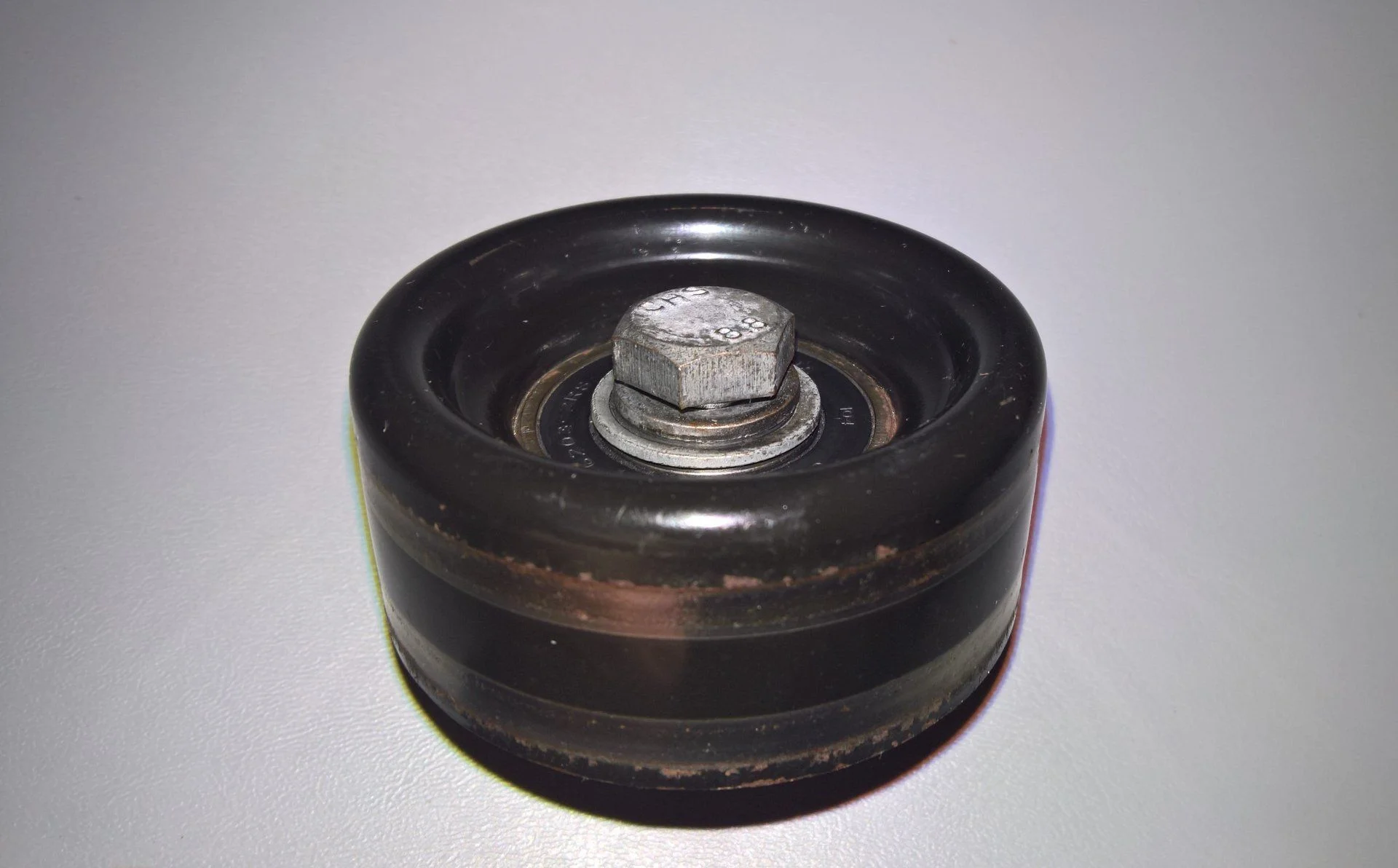 Alternator Idler pulley (2).jpg