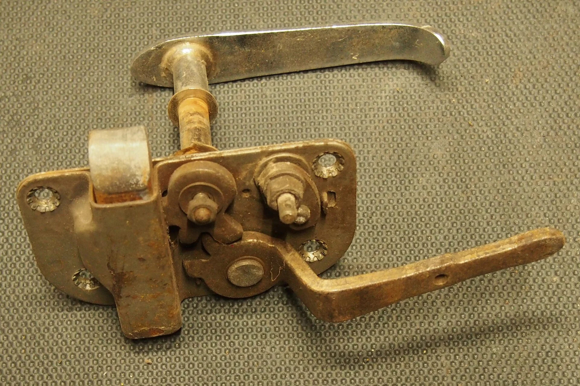 Amb door handle assy 1.JPG