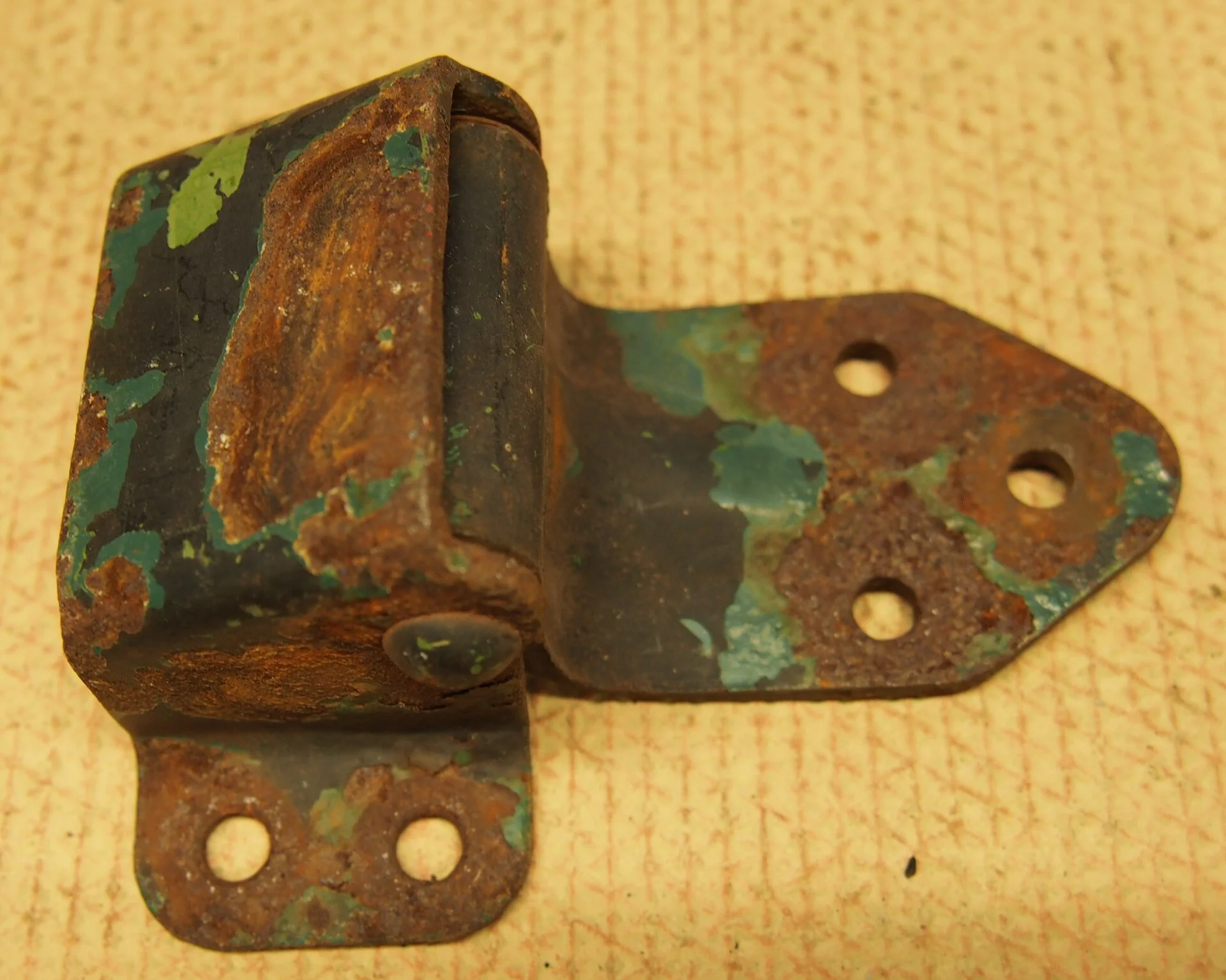 Amby door top hinge 1.webp