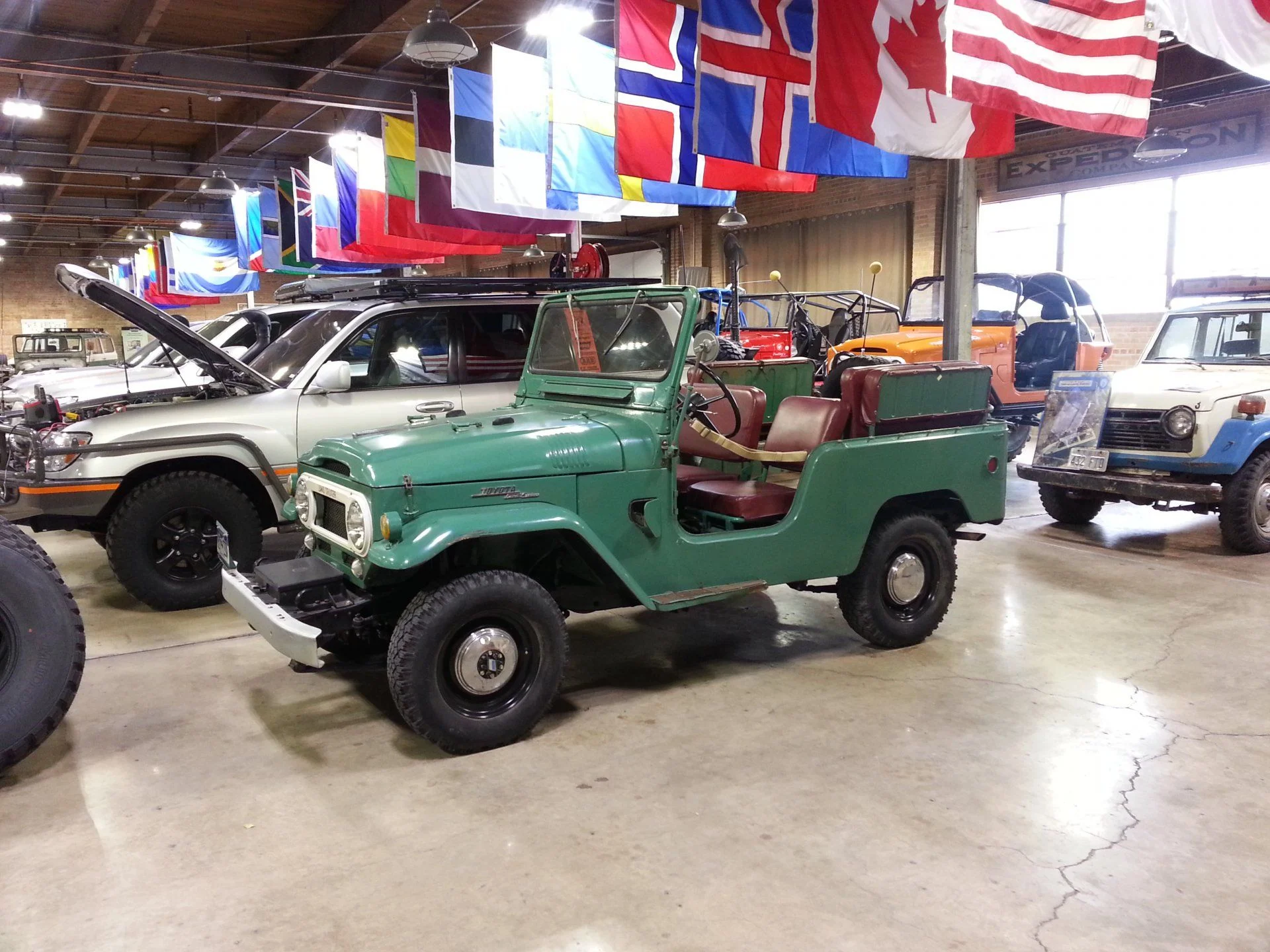 [co] 1962 fj40 soft top "little orphan annie"