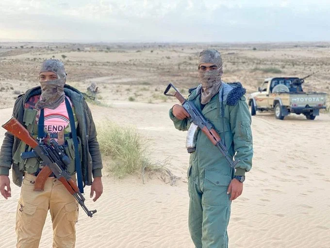 Anti-ISIS Bedouin civilians on patrol with Egyptian military in Sinai.jpeg