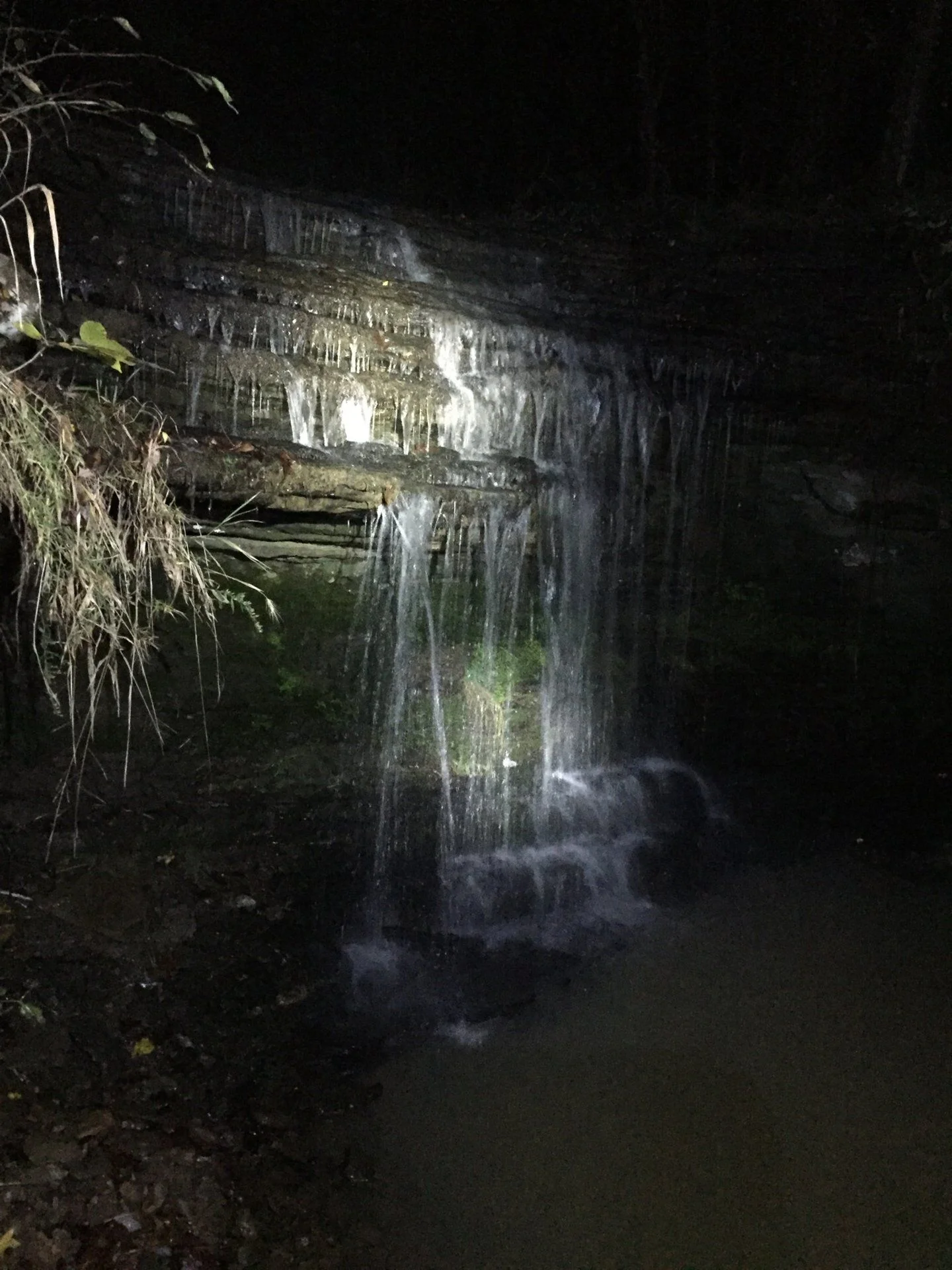 AR_Waterfall.webp