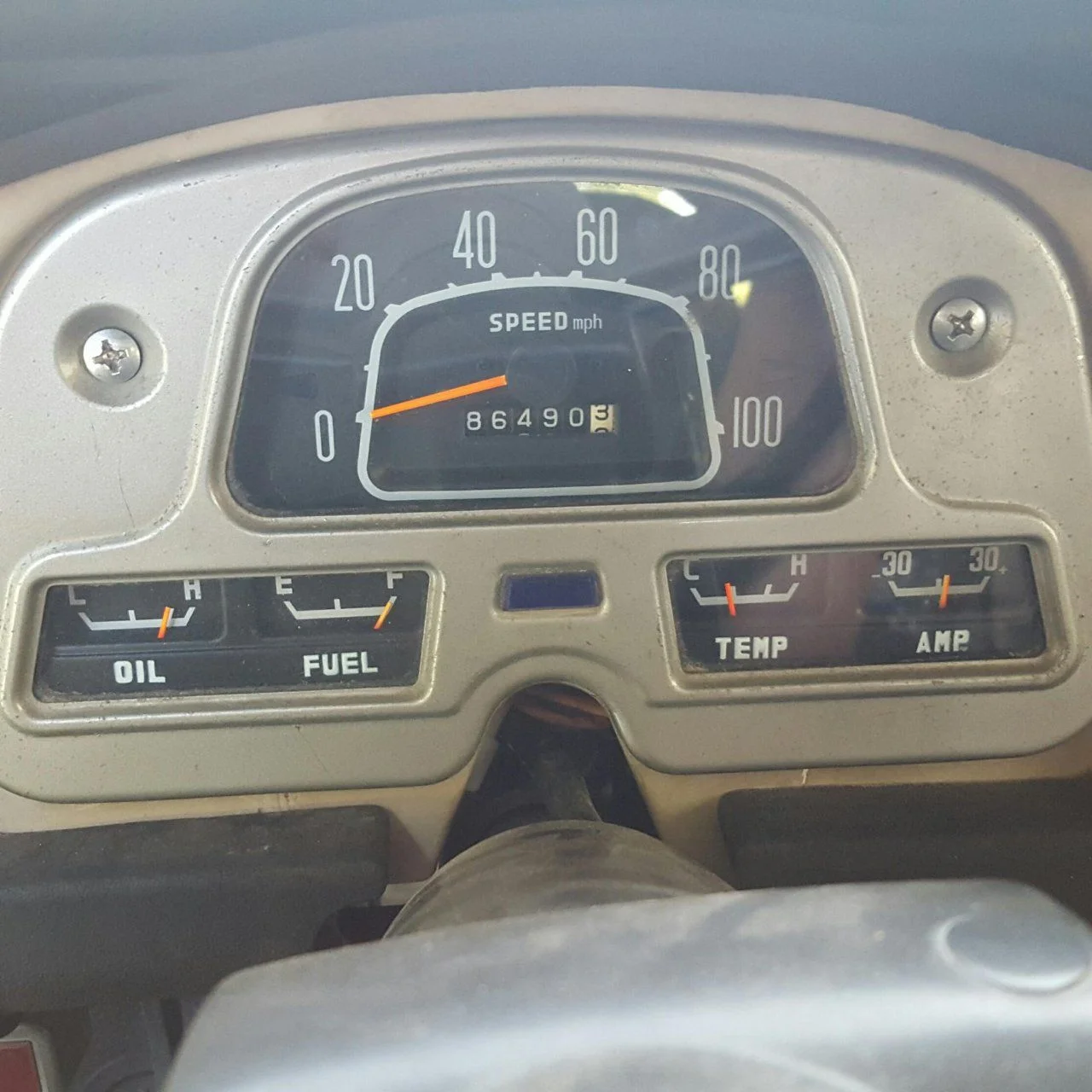 aug16 oilpressure.webp