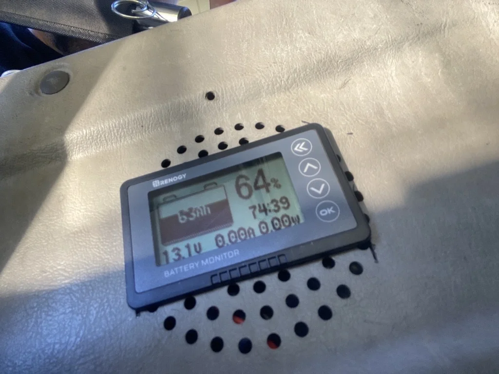 aux battery monitor.webp