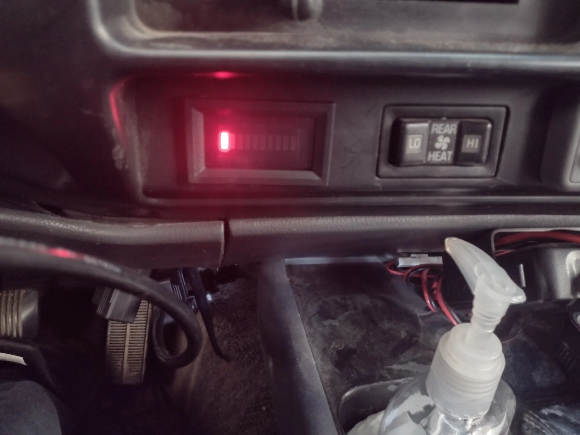 Aux Fuel Gauge.webp