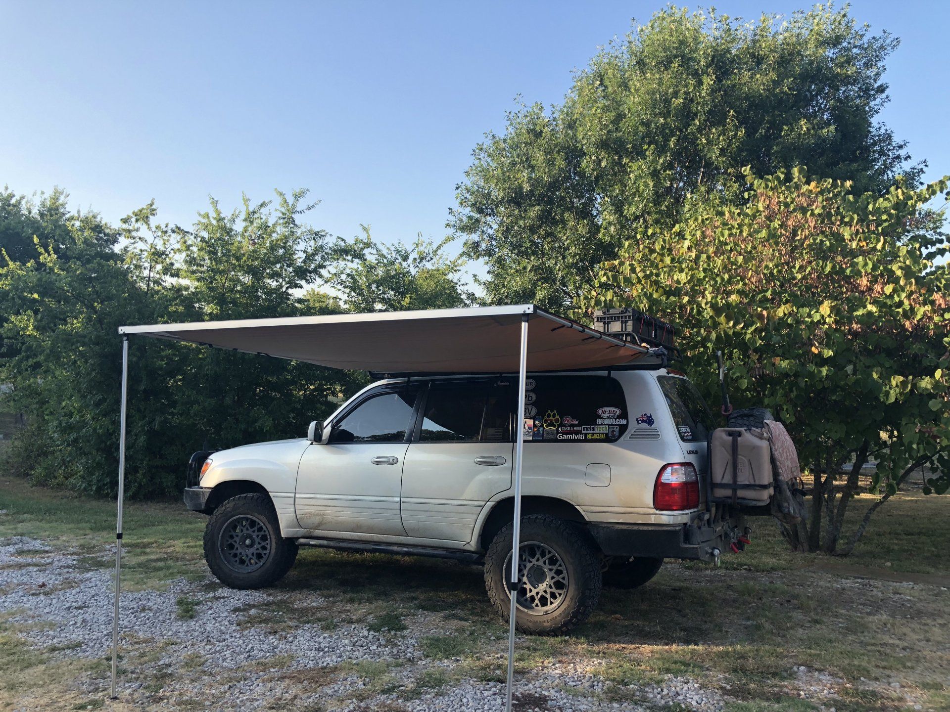 Awning.JPG