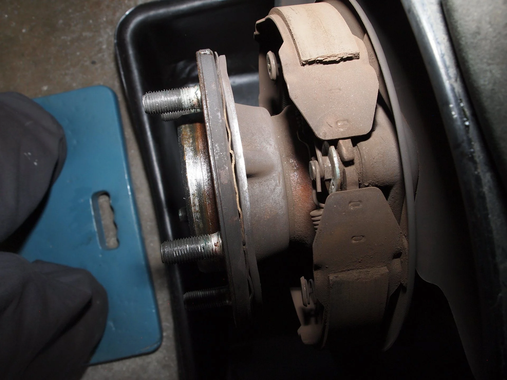 Axle oil deflector (13).webp