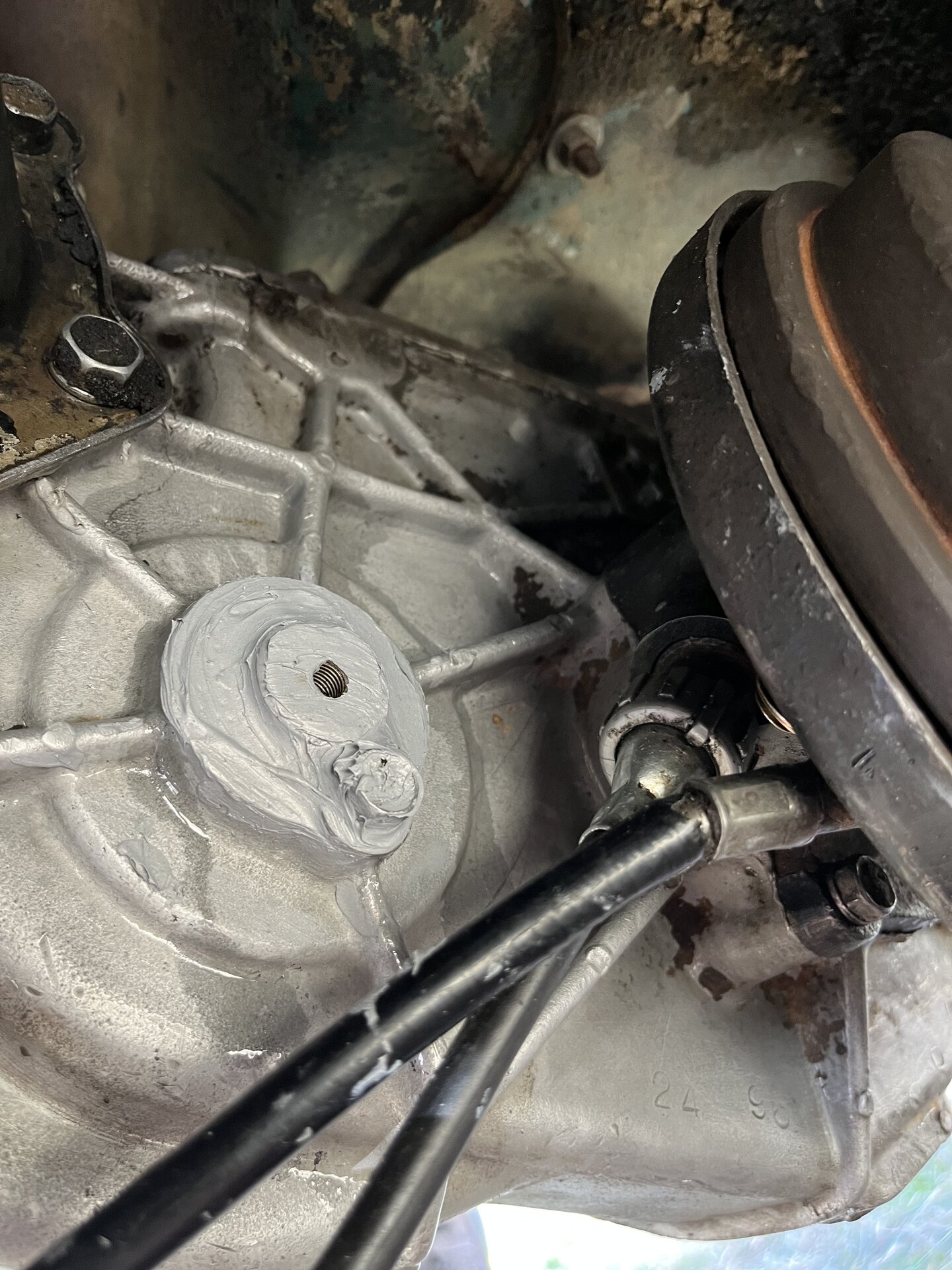 Leak from top of transfer case… still leaking after replacing gaskets