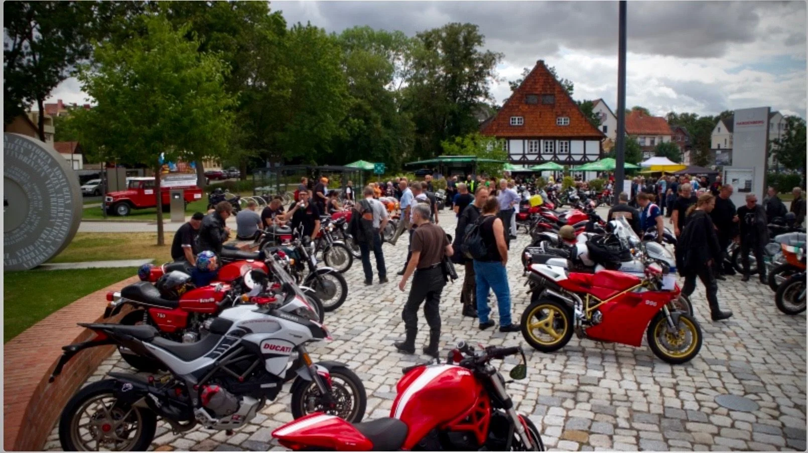 Bildschirmfoto 2019-08-11 um 20.22.11.jpg