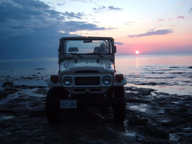 BJ40beach.webp