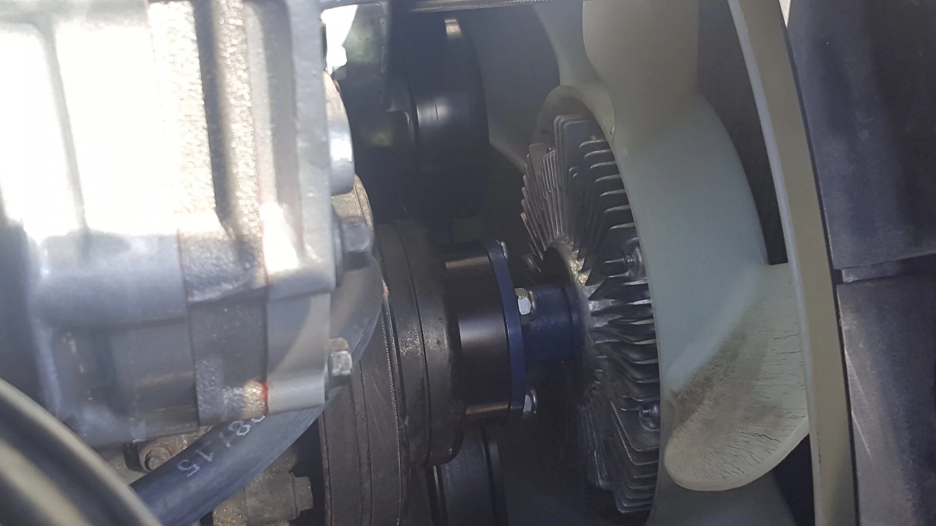 blue fan clutch.webp