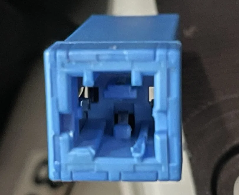 BlueConnector3.webp