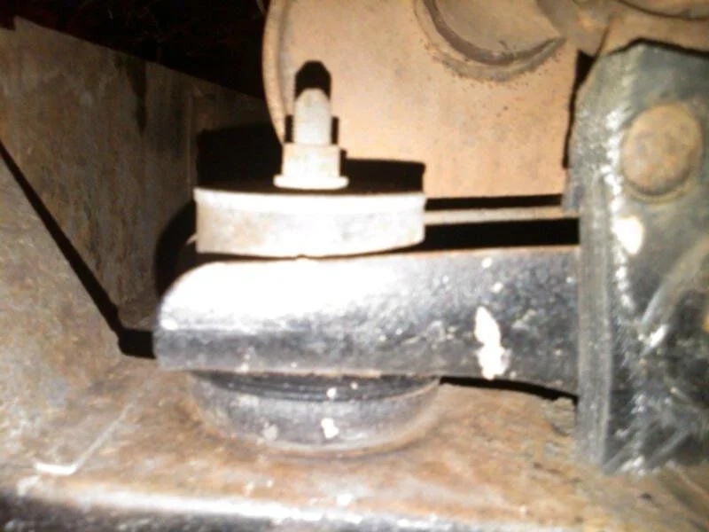 bodymounts_driver_front.webp