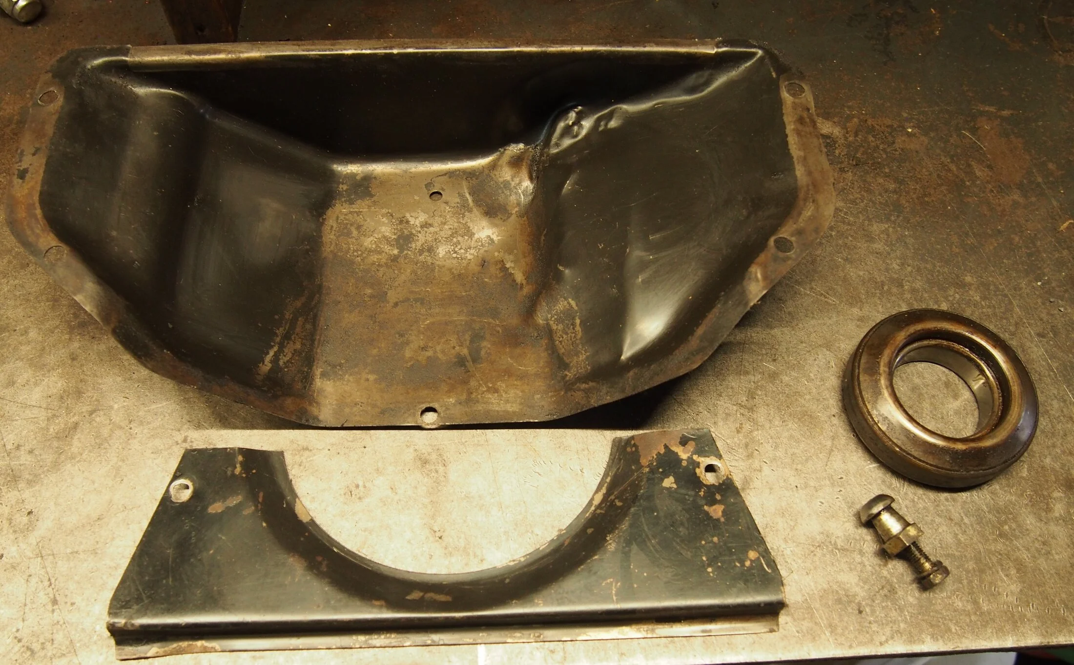 Bottom cover and parts 2.webp