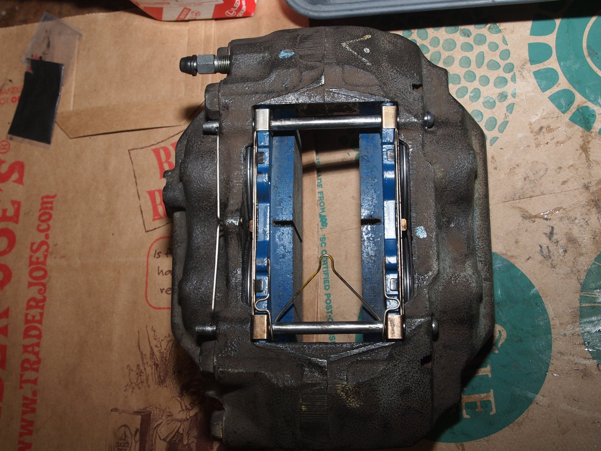 Brake caliper RH frt rebuld (16).JPG