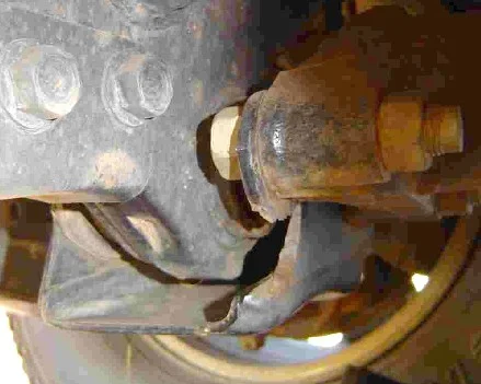 broken a arm mount.jpg
