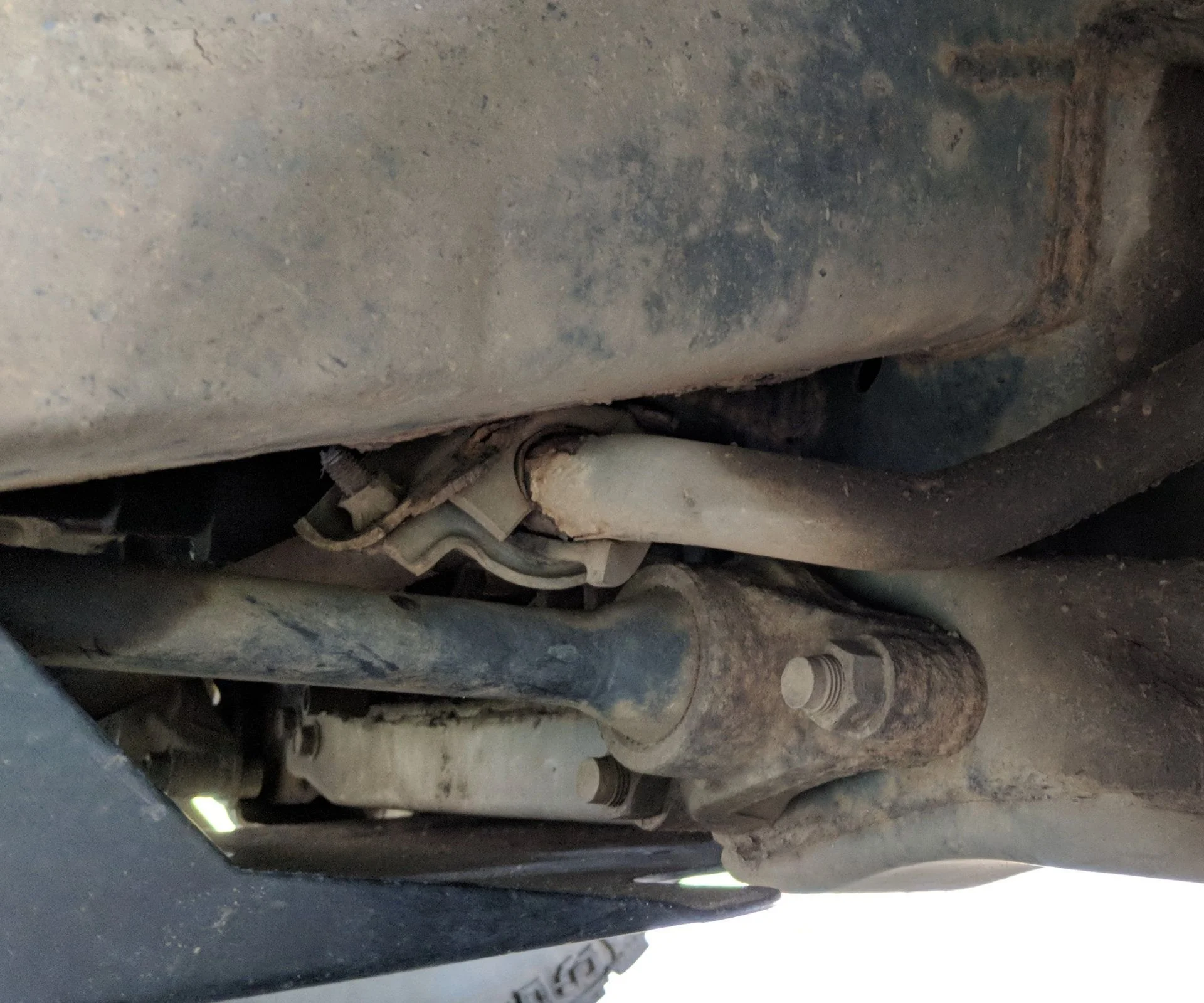 Broken Sway Mount.jpg