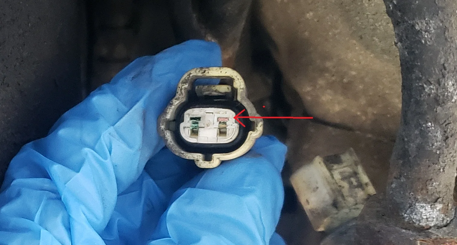 brokenpininconnector.webp