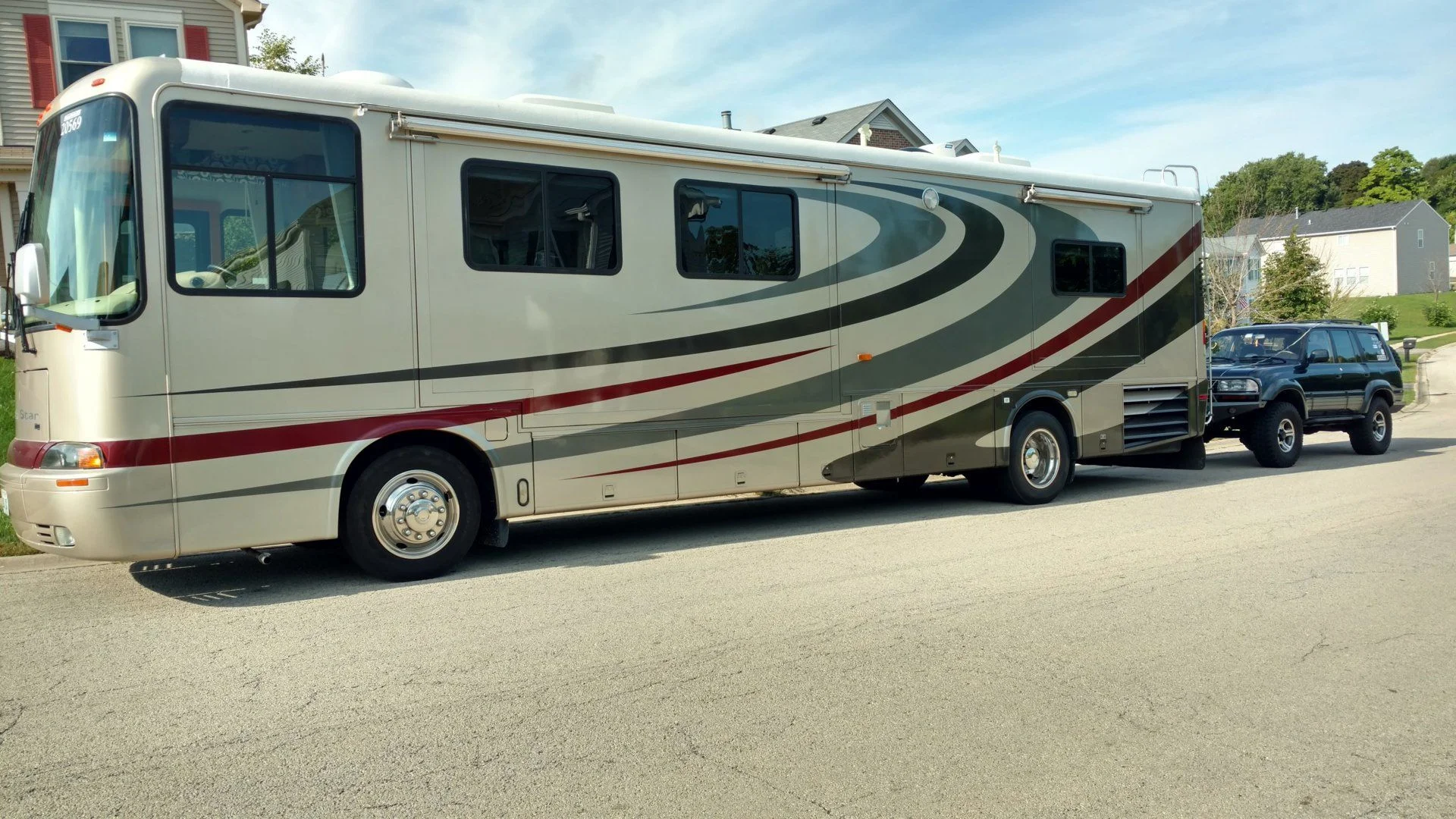 Bus and 80.webp
