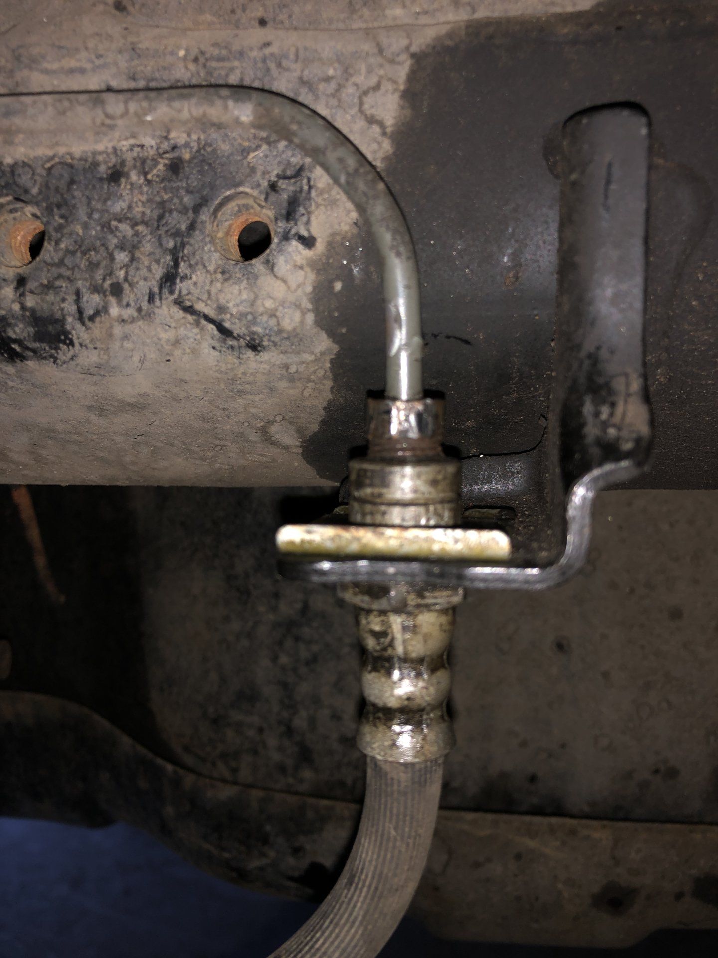 How to Loosen Stuck Brake Line Fittings  