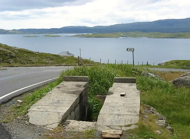 Car_ramp_near_Urgha_Beag_-_geograph.org.uk_-_499970.webp