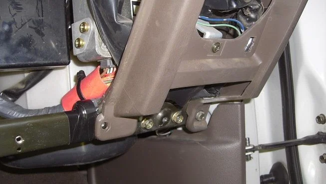 Another place to inspect engine wire harness | IH8MUD Forum