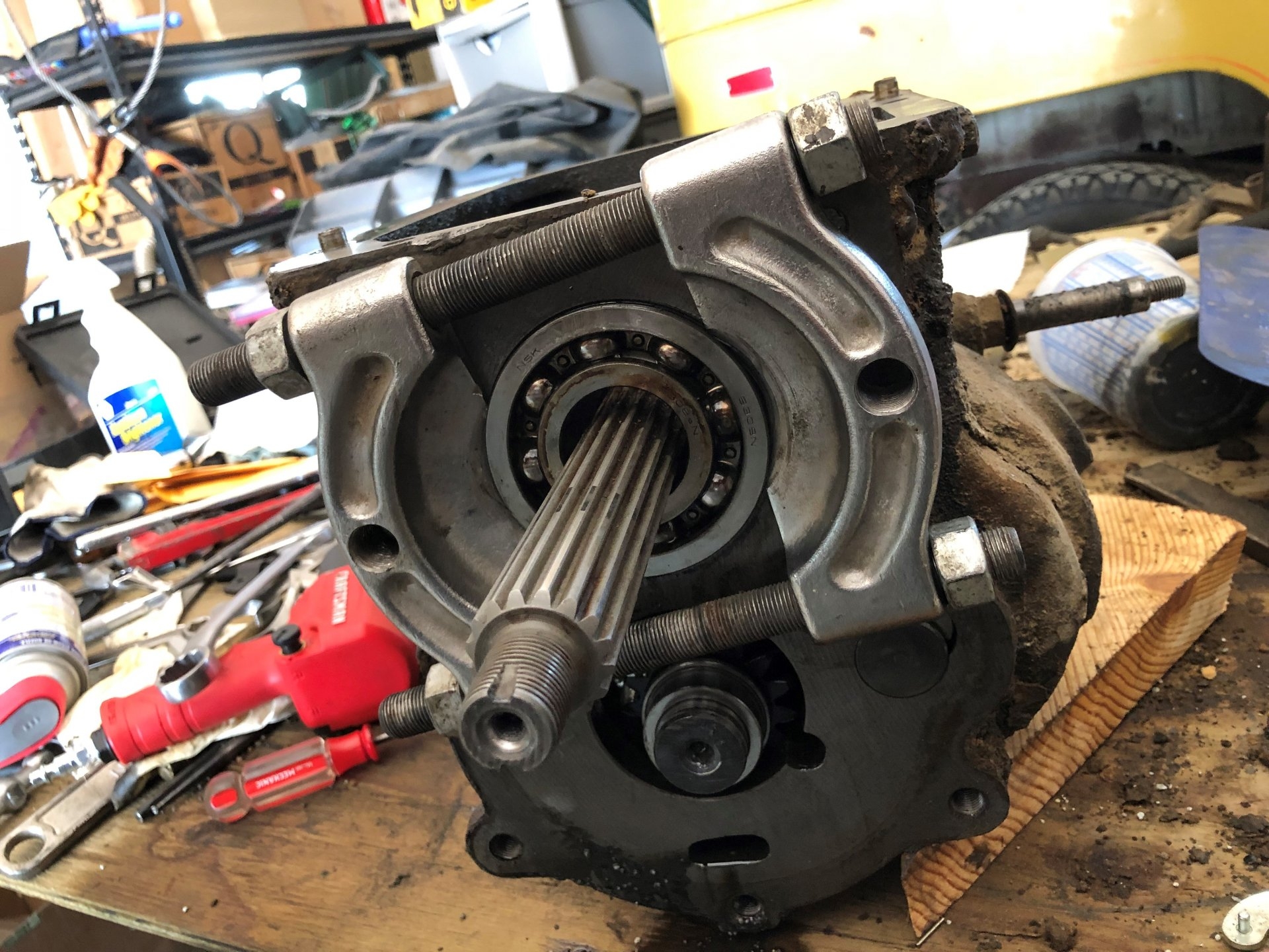 CLAMSHELL PULLER.jpg