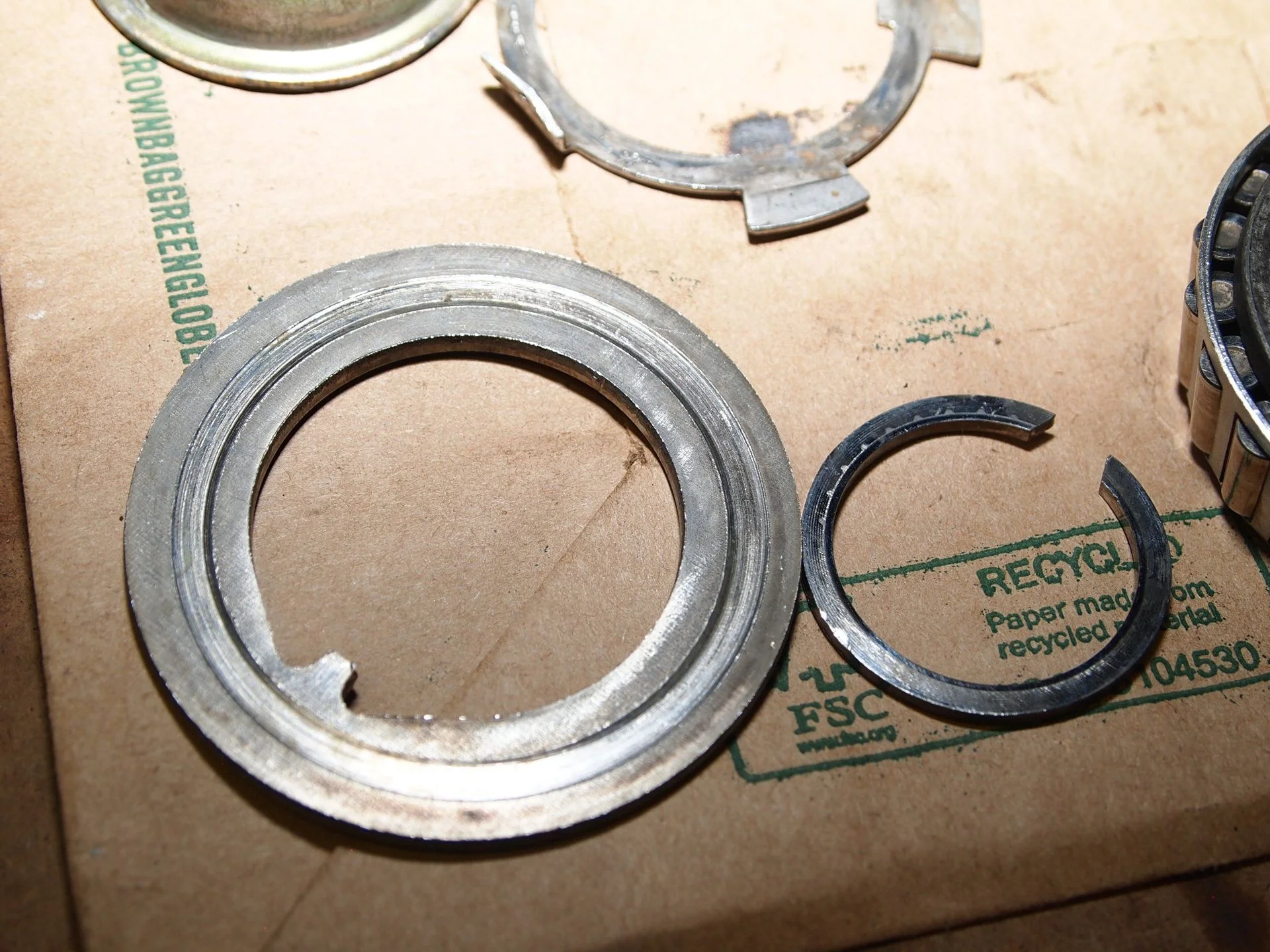 Claw washer & snap ring damage.webp