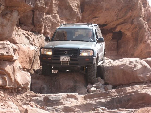 cliffhanger.webp