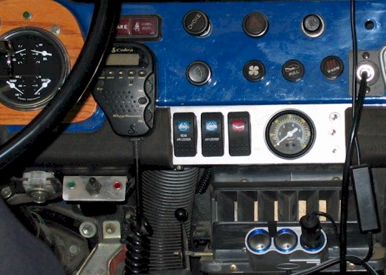 cockpit2.JPG