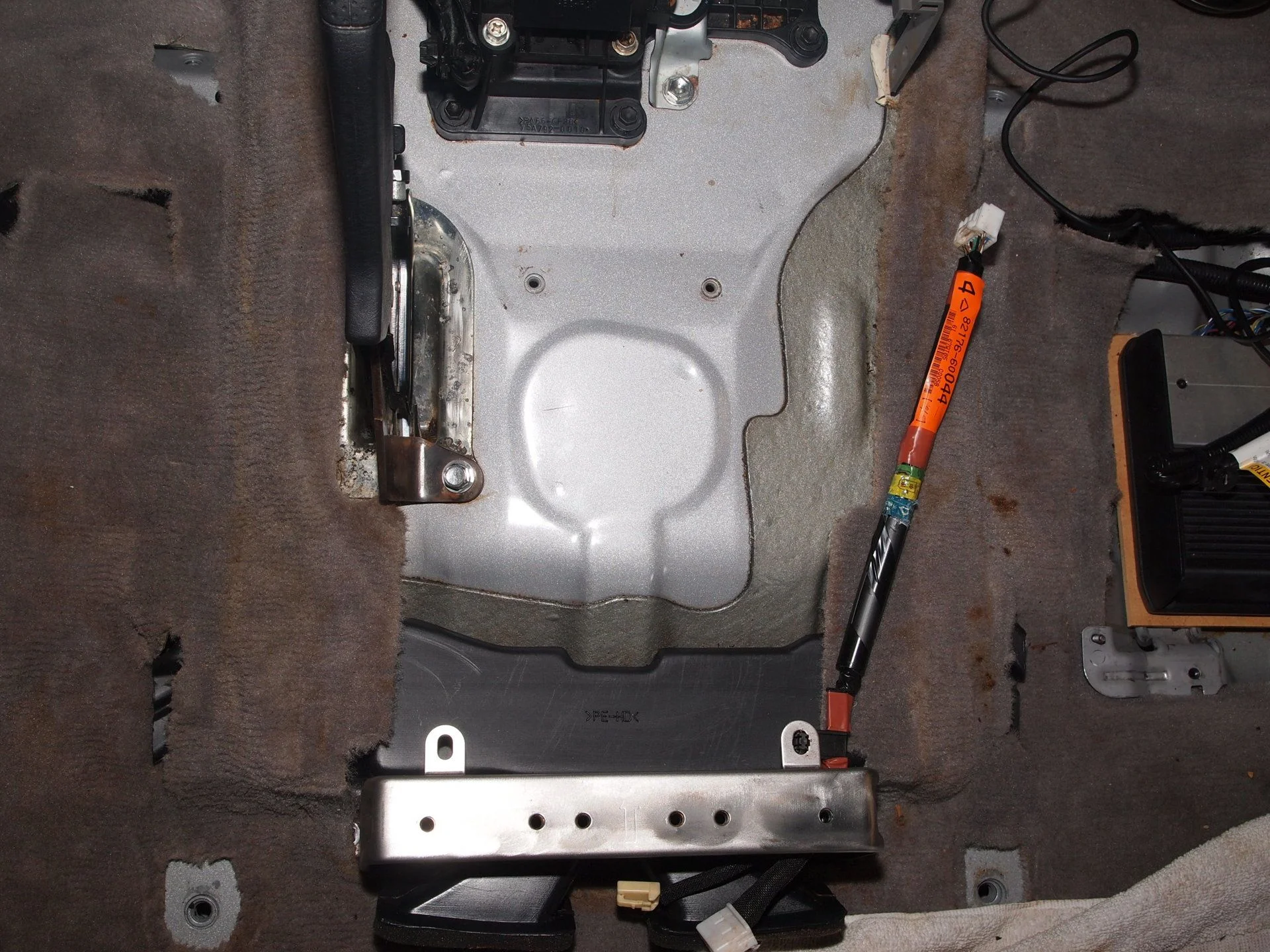 Console assembly (1).webp