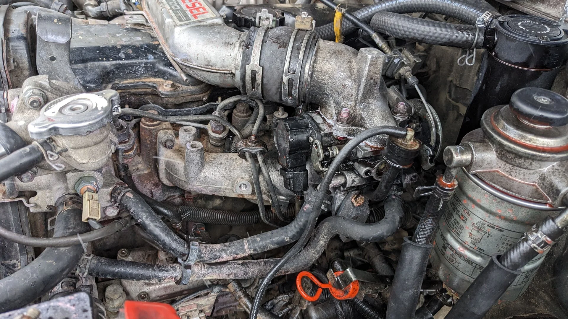 Coolant spray near TB.jpg