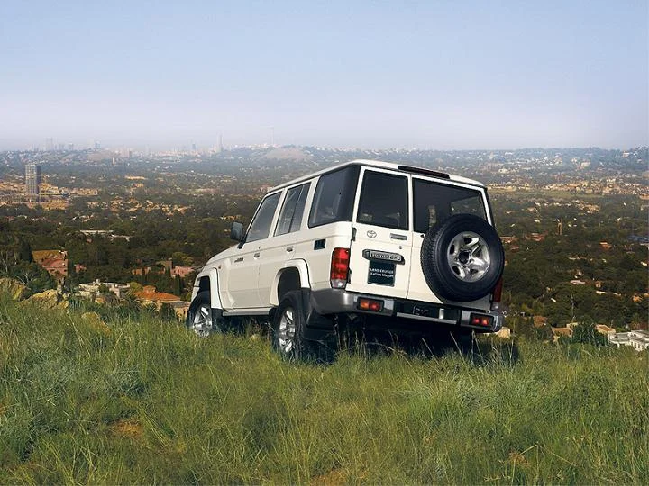 Copy of lc_station_wagon_gallery_16A_exterior_styling_03_800x600.webp