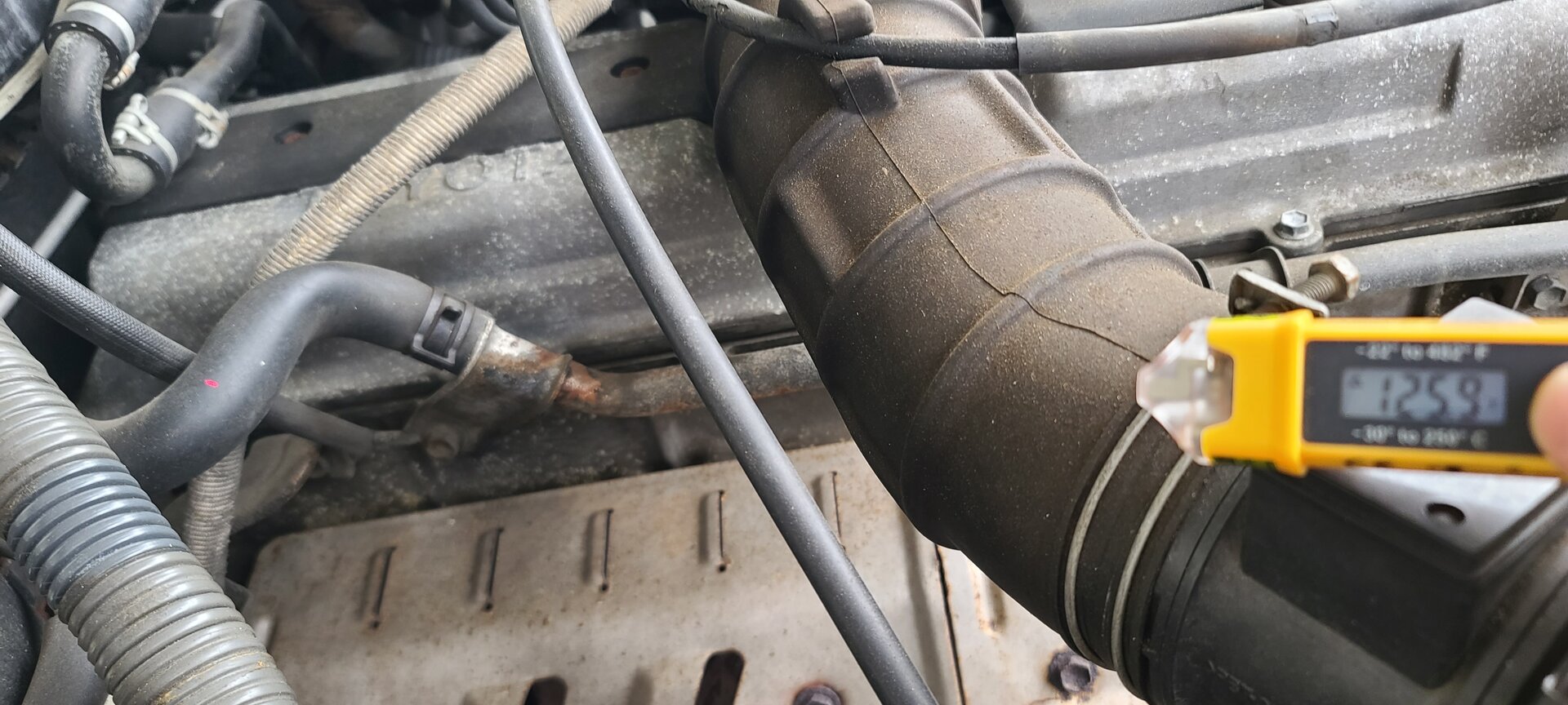 Core return line, valve closed.jpg