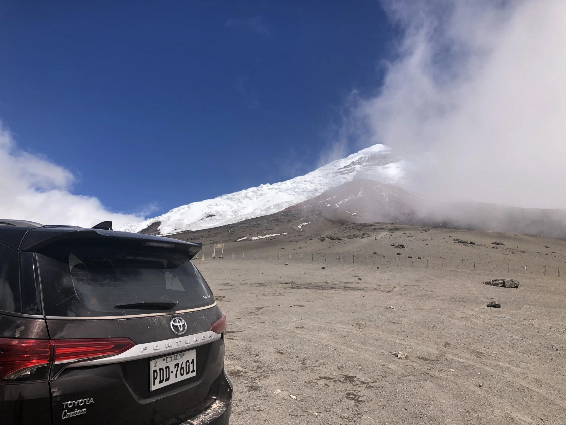 cotopaxi from parking lot.webp