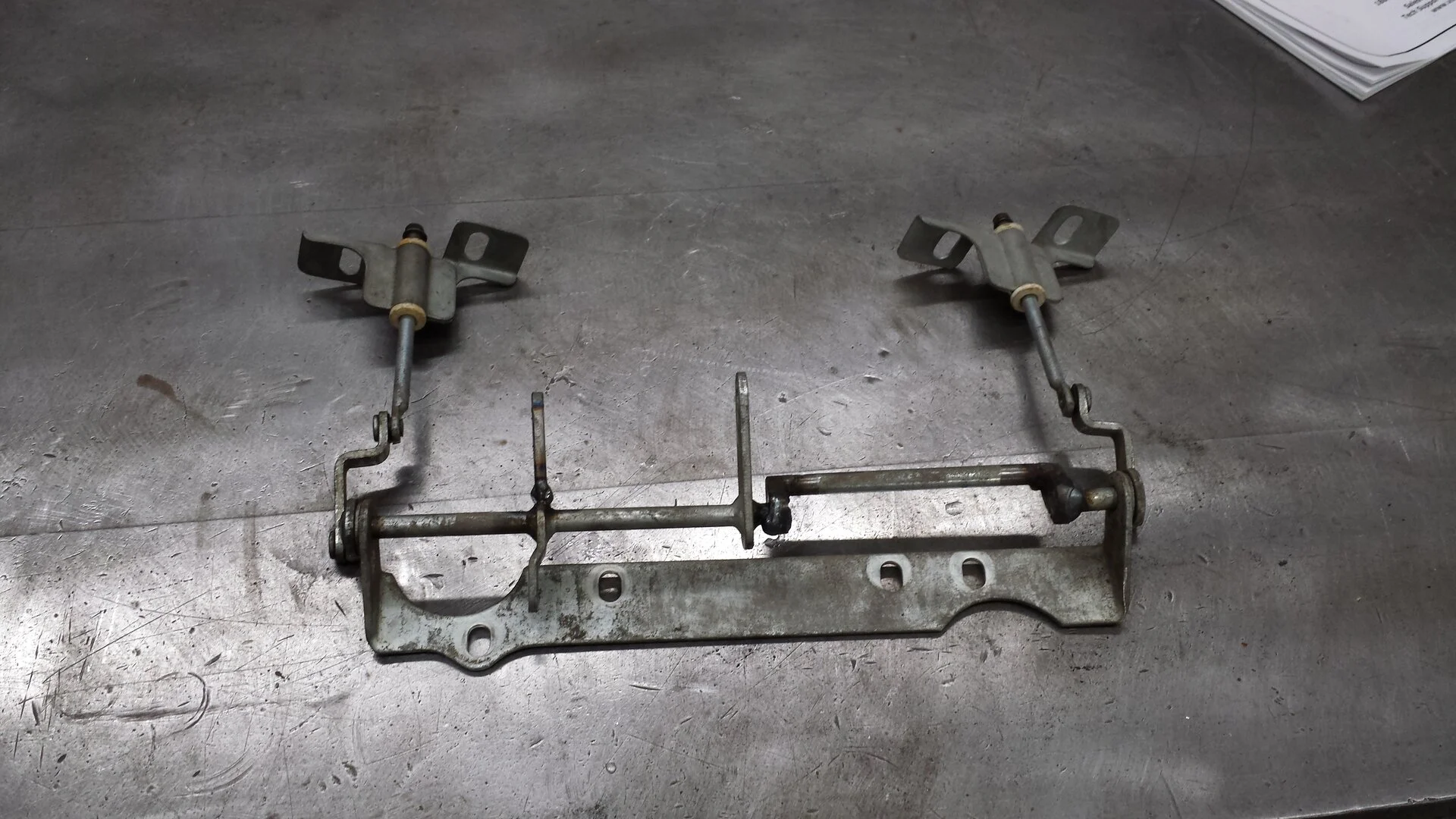 cowl vent linkage modified.webp