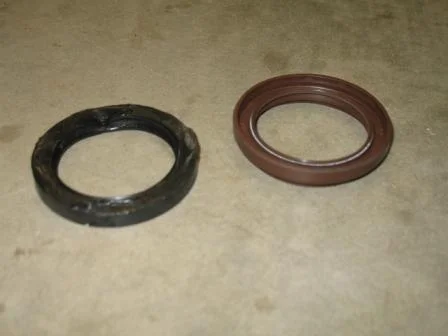 Crankshaft seals _2 mud.webp