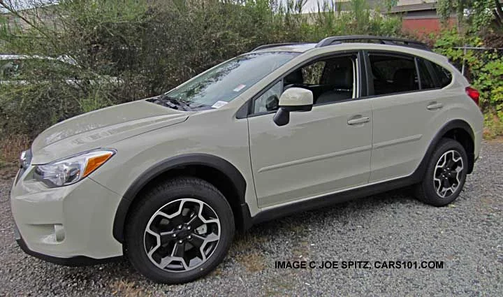 crosstrek13-sidemoldings2.webp