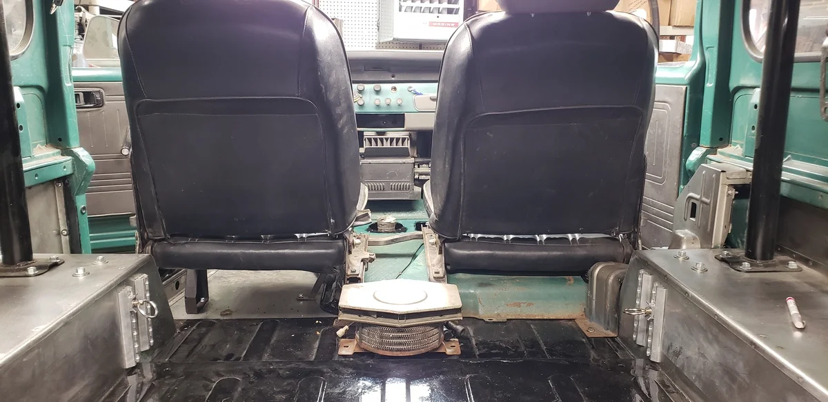 Custom FJ40 Seat Conversion-14.jpg